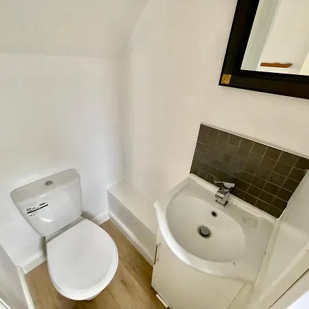 The Annex - With Parking