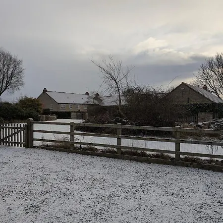 The Annex - With Parking Helmsley