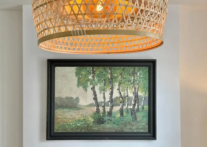 The Annex - With Parking